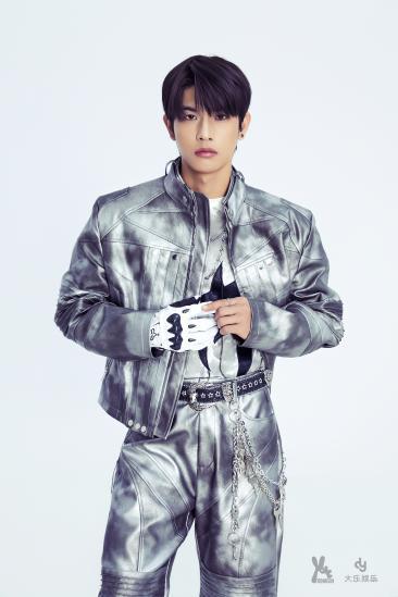 042976c5emae908fab185e8763e17200