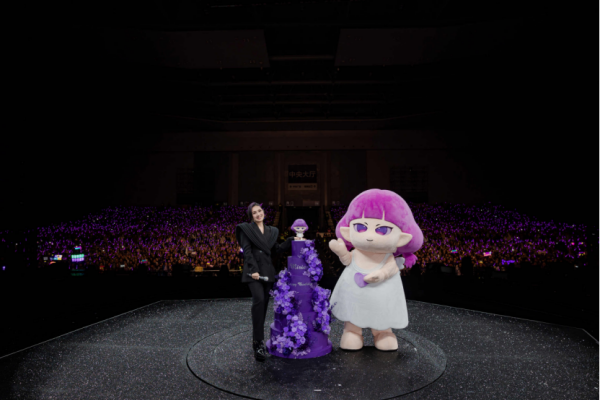 杨千嬅重庆生日限定音乐会圆满落幕 官宣2026新巡演《Live MY LIVE 1.0》首站定成都726.png